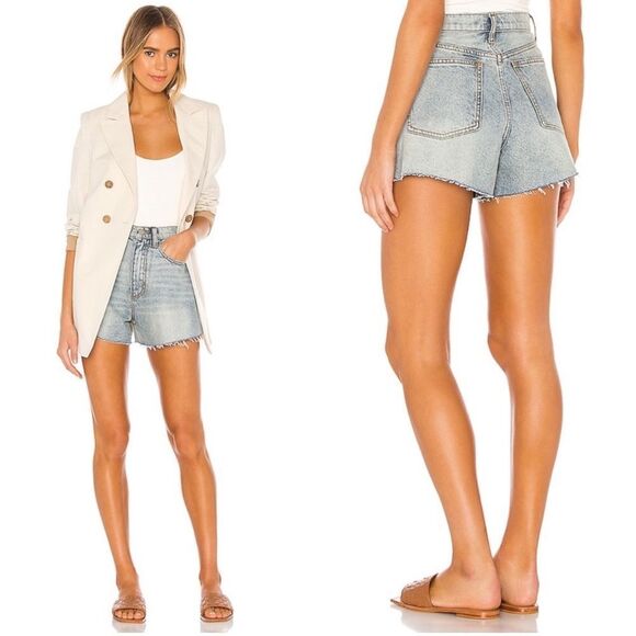 NWT WeWoreWhat Denim High rise shorts light wash size 25 raw hem women's - Picture 1 of 9